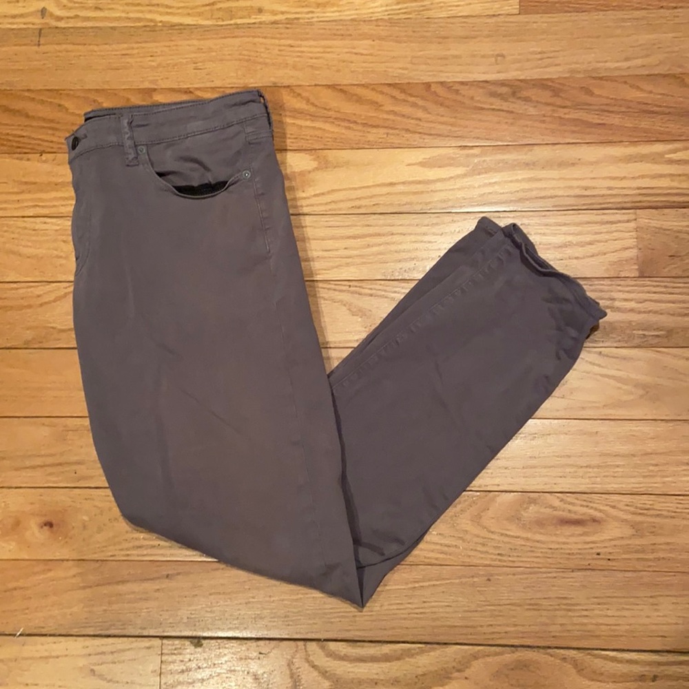 Lucky Brand men’s 110 Skinny Pants 38 32 Grey